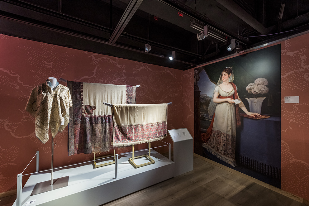 Apassionforsilk_ExPhoto_S7_001.jpg