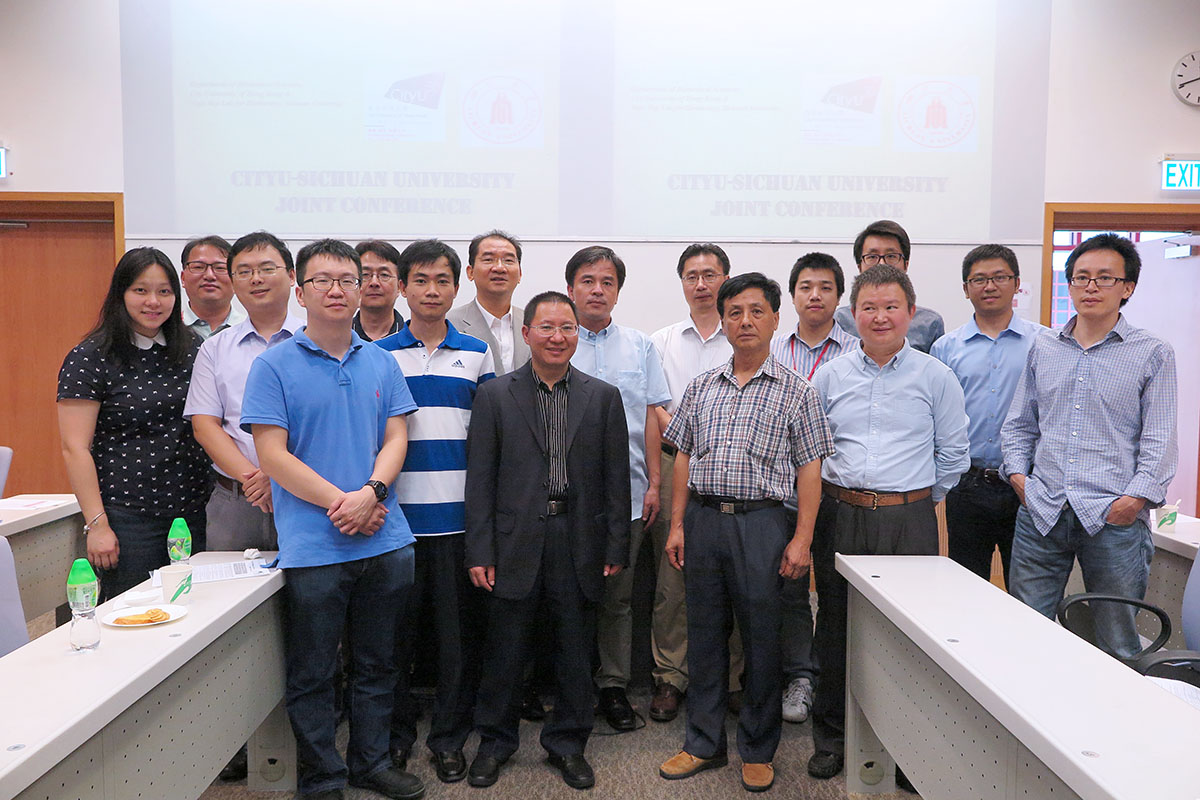 (From left) Dr Gigi Lo, Dr Youngjin Lee, Dr Xi Yao, Dr Linfeng Huang, Dr Jianbo Yue, Prof. Guangwen Lu (The State Key Laboratory), Prof. Michael Yang, Dr Ming-liang He, Prof. Canhua Huang (The State Key Laboratory), Prof. Shengyong Yang (The State Key Laboratory), Dr Hon Yeung Cheung, Dr Xin Wang, Prof. Xianming Mo (The State Key Laboratory), Dr Ming Chan, Prof. Dan Xie (The State Key Laboratory), Prof. Chong Chen (The State Key Laboratory).
