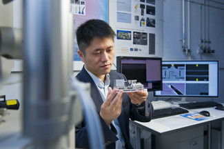 Graphene’s stretchability and engineering strength revealed by CityU nanomechanical platform