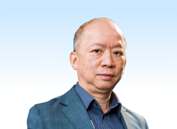 Professor LUK Kwai Man