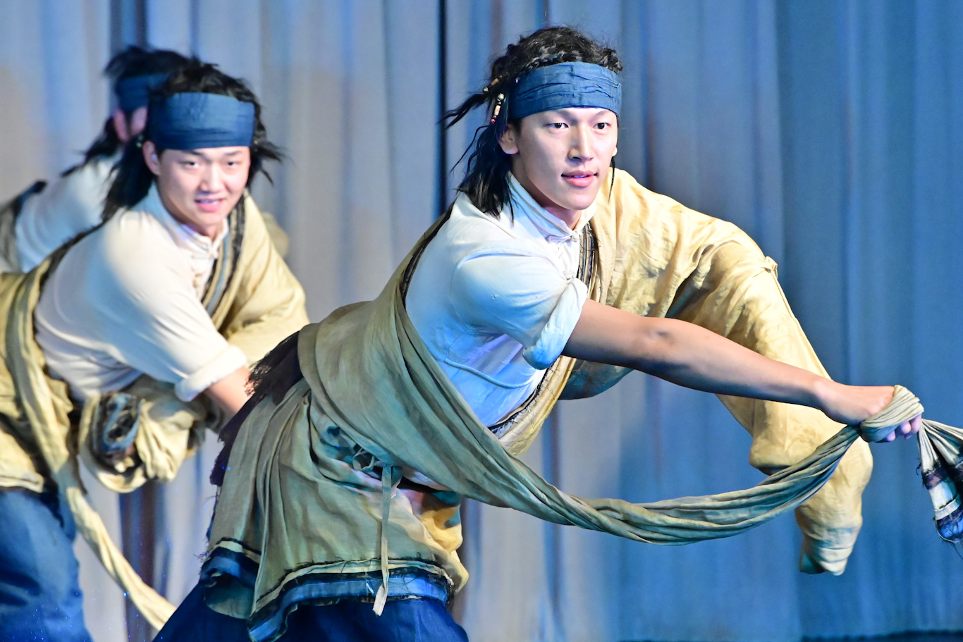 Colorful Breeze: Chinese Ethnic Song and Dance Gala