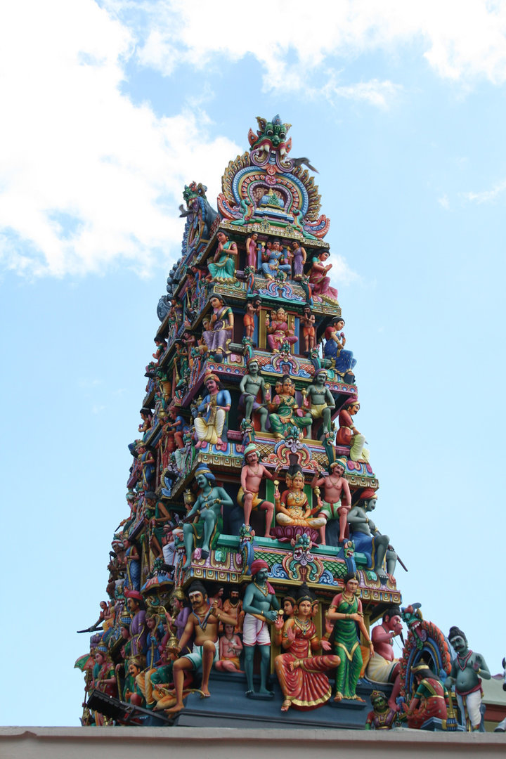 7-Day Cultural Tour to Singapore and Malaysia (10-16 May 2023)