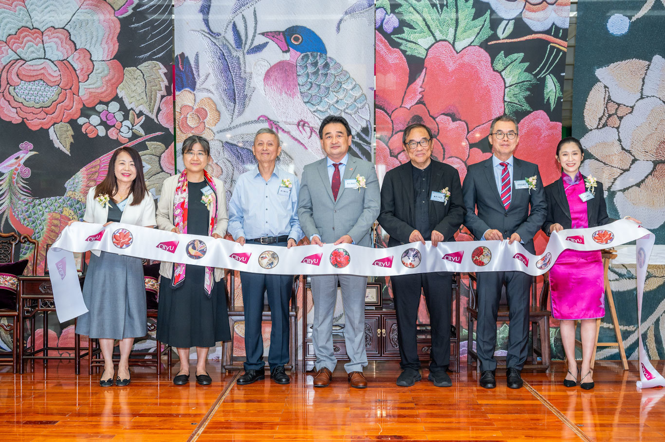 Exhibition: East Meets West - Past and Present of Shunde’s Guang Embroidery