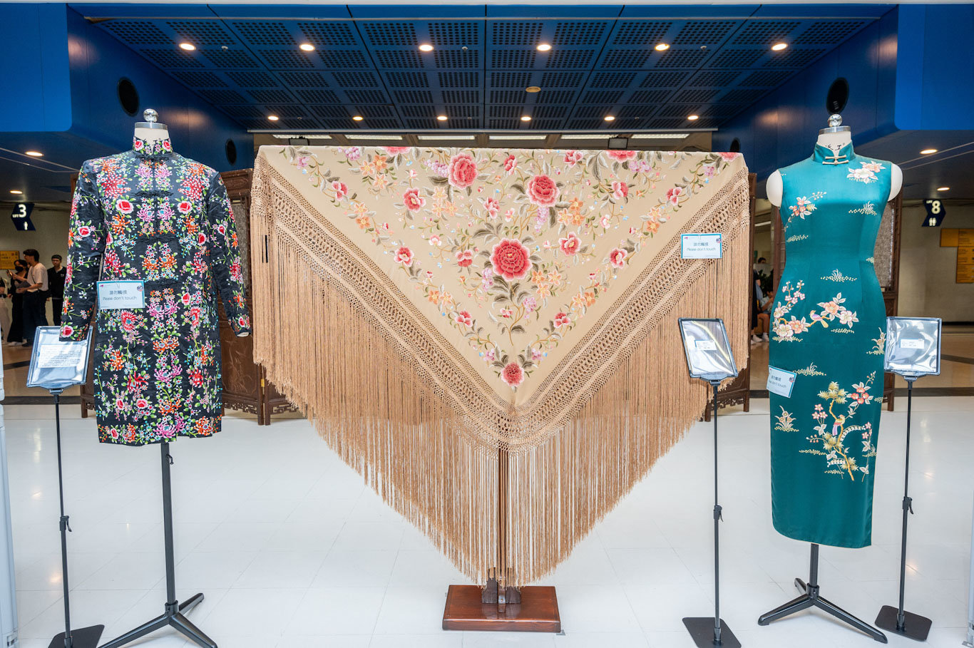 Exhibition: East Meets West - Past and Present of Shunde’s Guang Embroidery