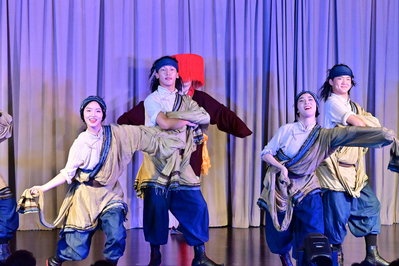Colorful Breeze: Chinese Ethnic Song and Dance Gala