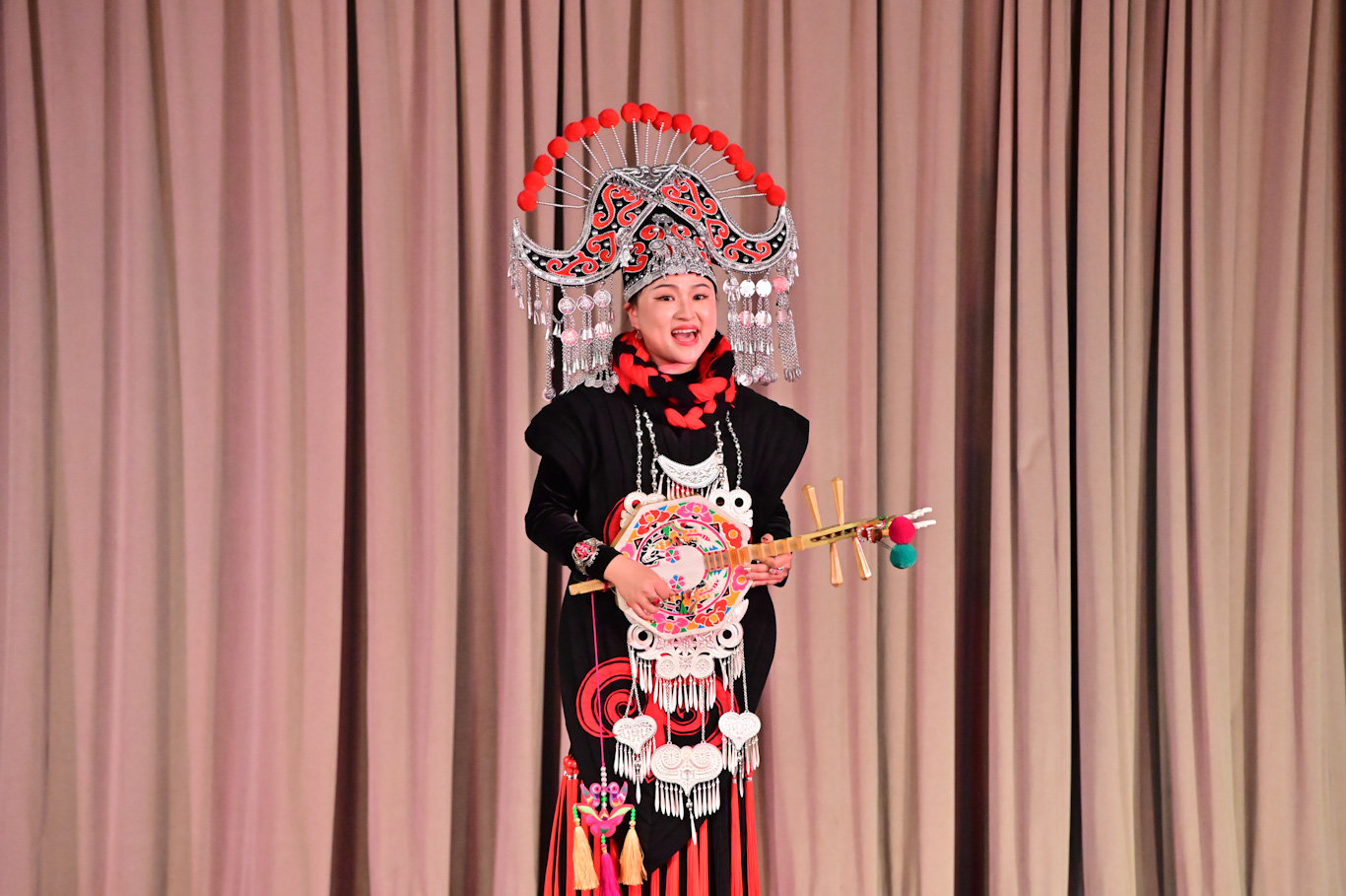 Colorful Breeze: Chinese Ethnic Song and Dance Gala
