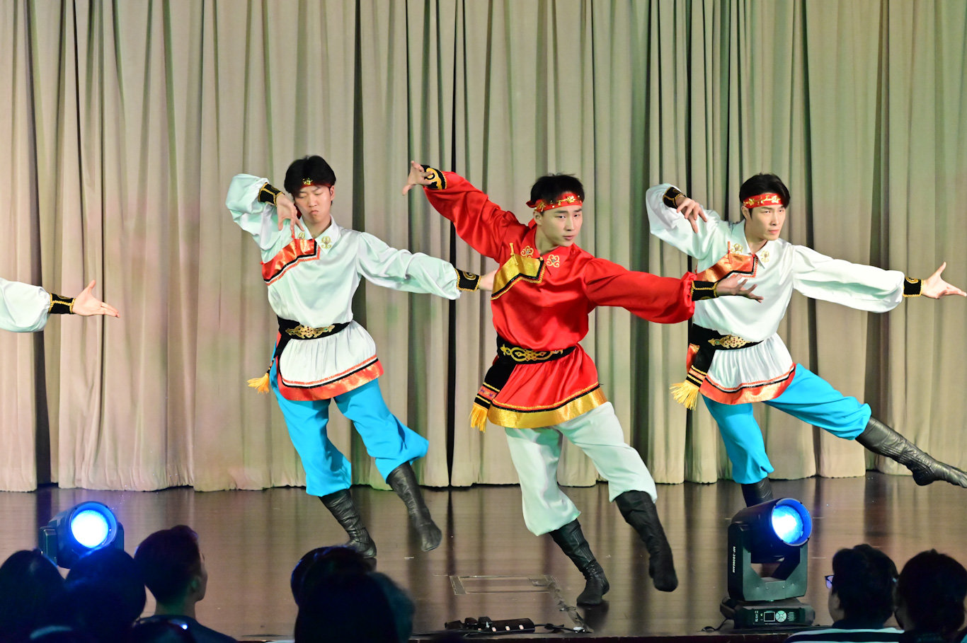 Colorful Breeze: Chinese Ethnic Song and Dance Gala