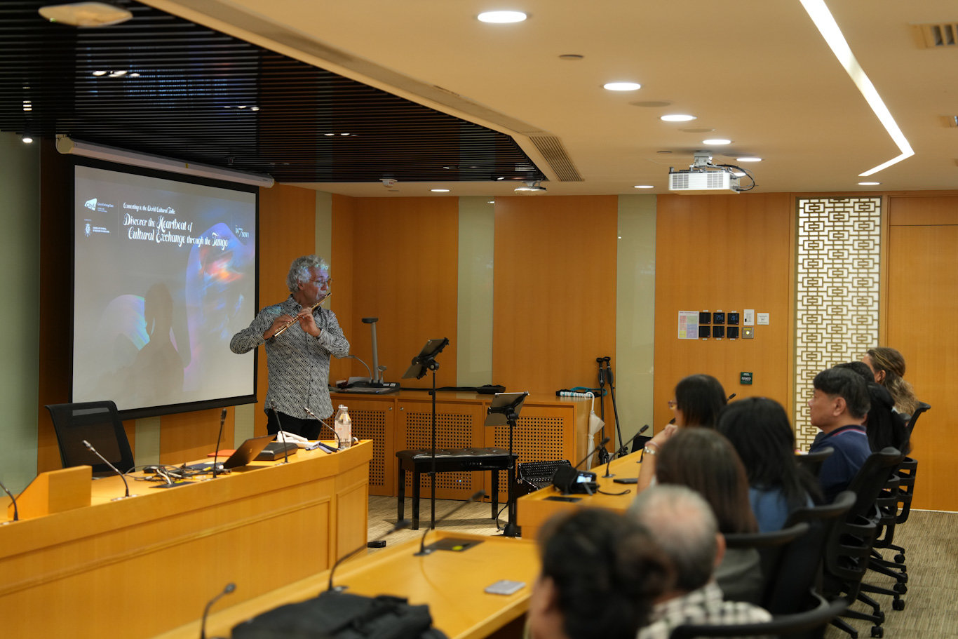Connecting to the World Cultural Talk: Discover the Heartbeat of Cultural Exchange through the Tango