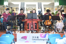 Musical Theater: Music at the Sidewalk Snack Booth (Da Pai Dang)