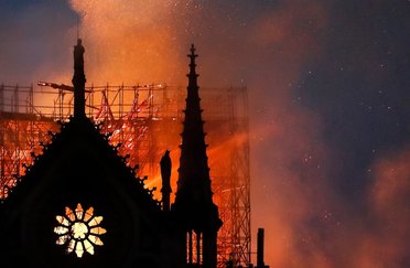 Notre-Dame We Banner
