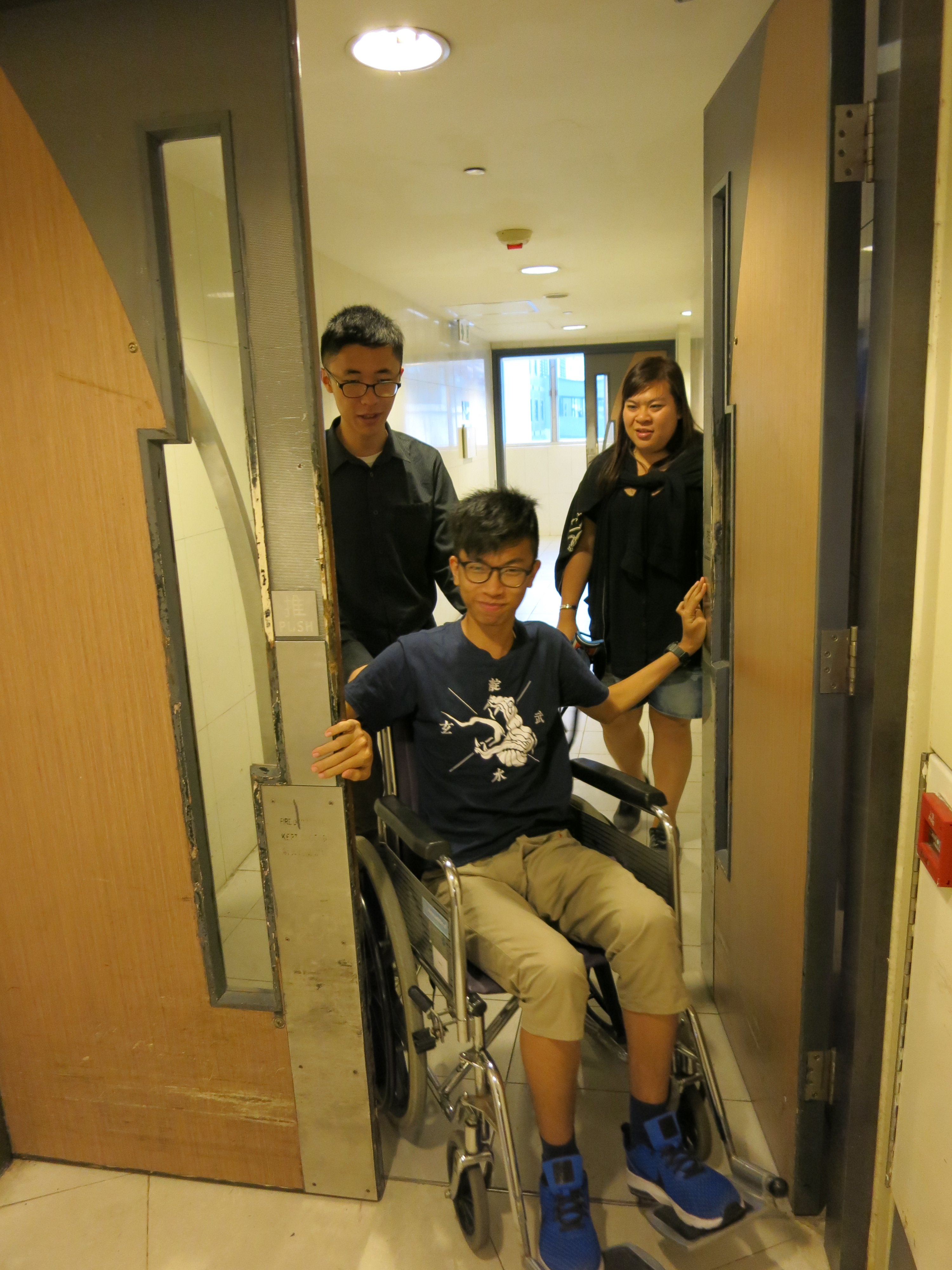 The facial expression told us that this task was not easy. 