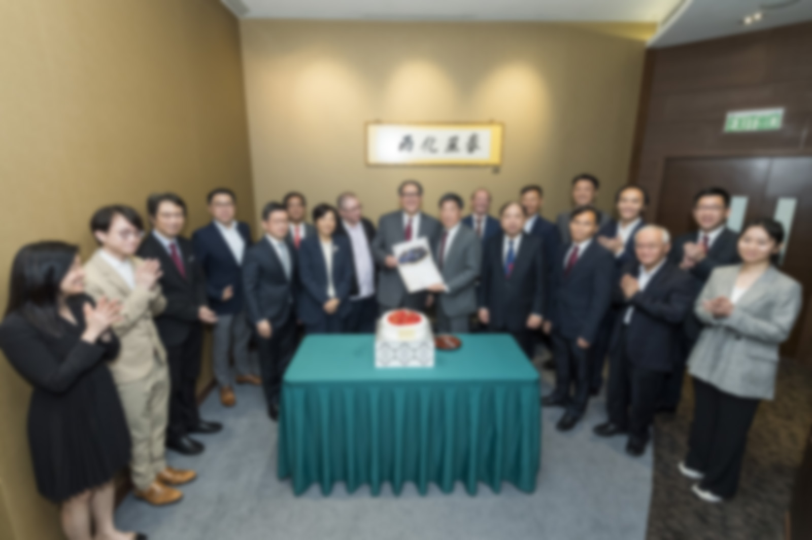 Council, Senate and Management Board warmly applaud President Kuo’s contributions