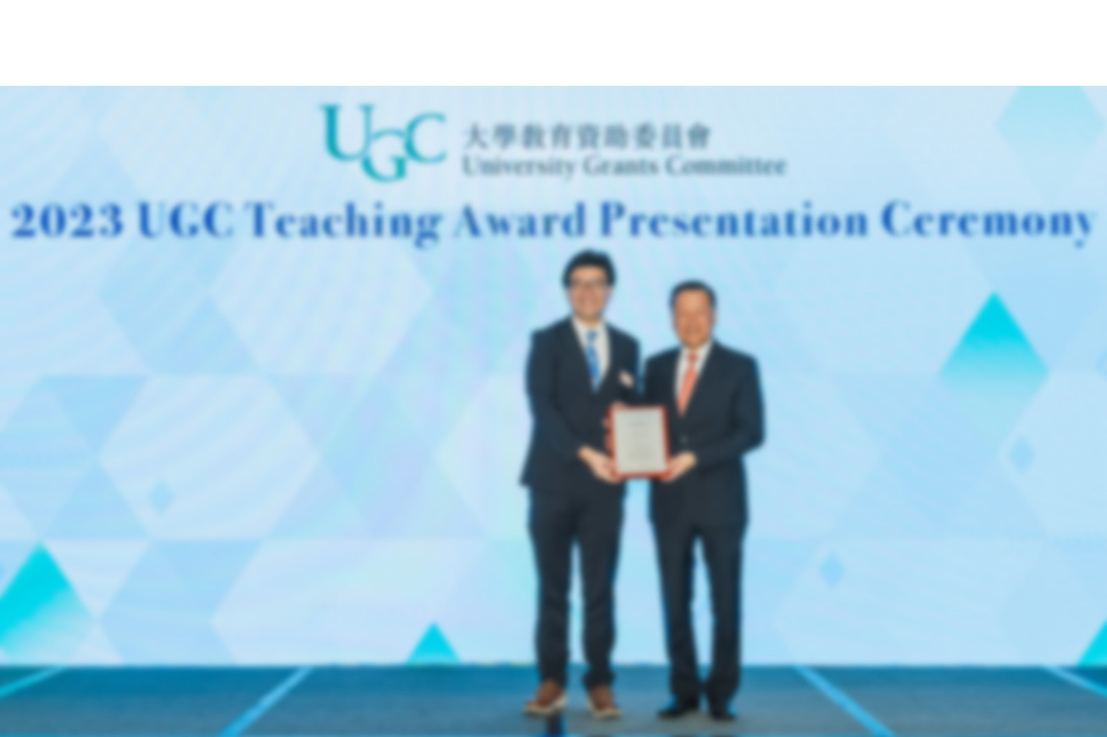 Outstanding CityU educator clinches UGC Teaching Award for pioneering innovative digital learning in history education