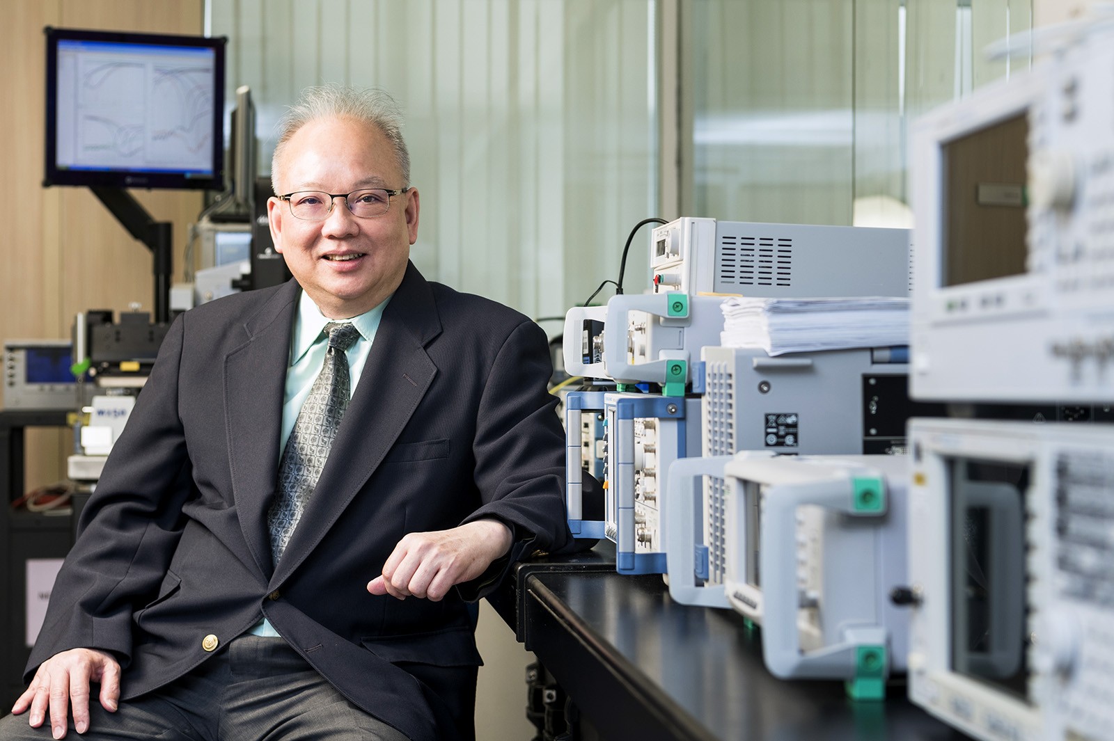 ??Prof Chan Chi-hou