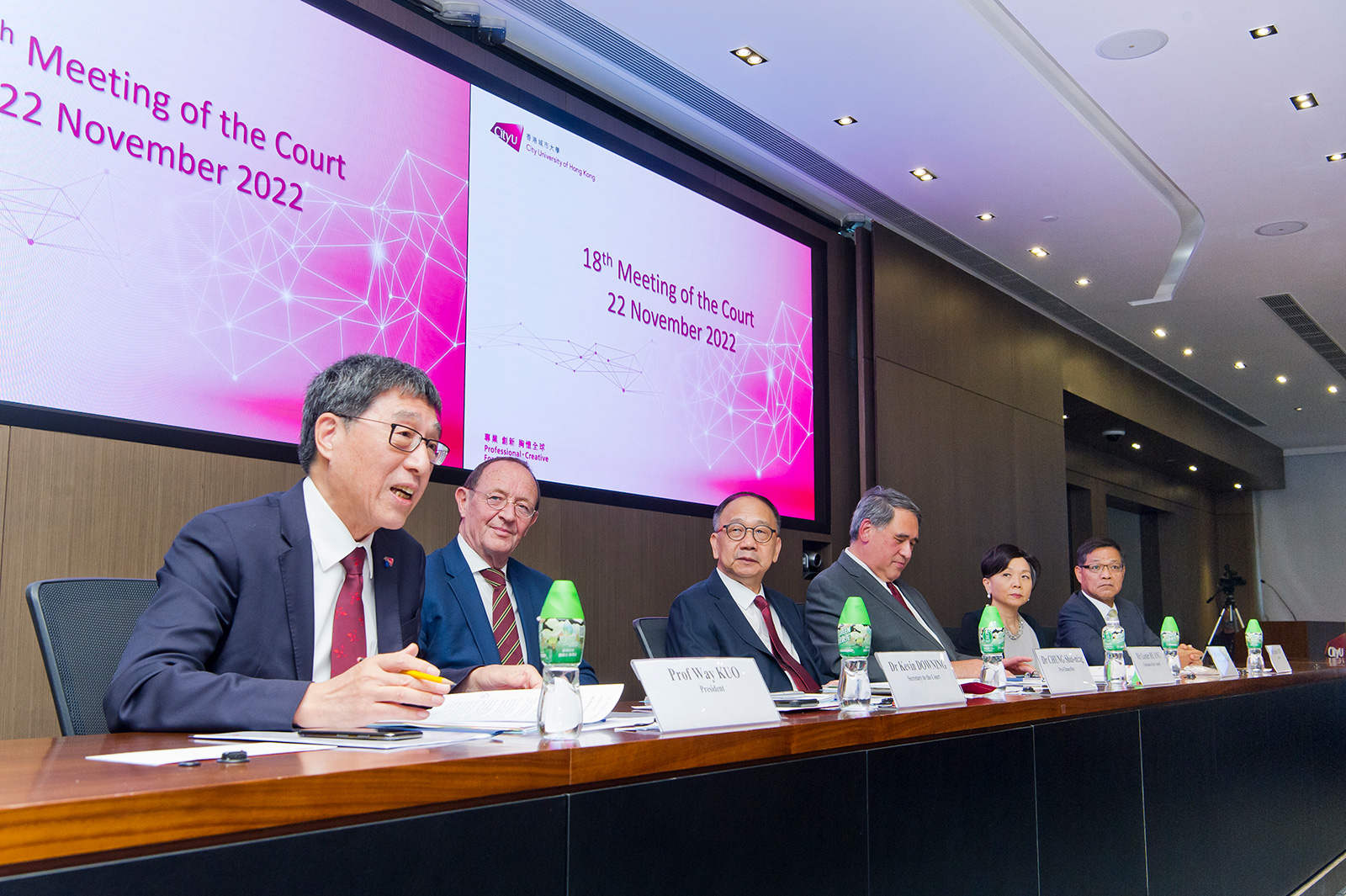 The Principal Officers of CityU brief the Court on latest developments of CityU.