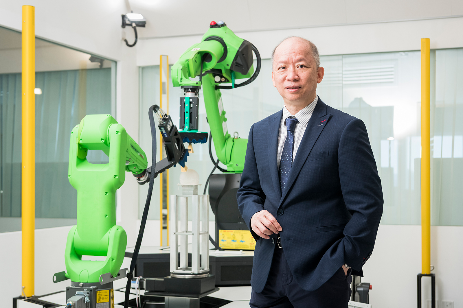Prof Luk Kwai-man