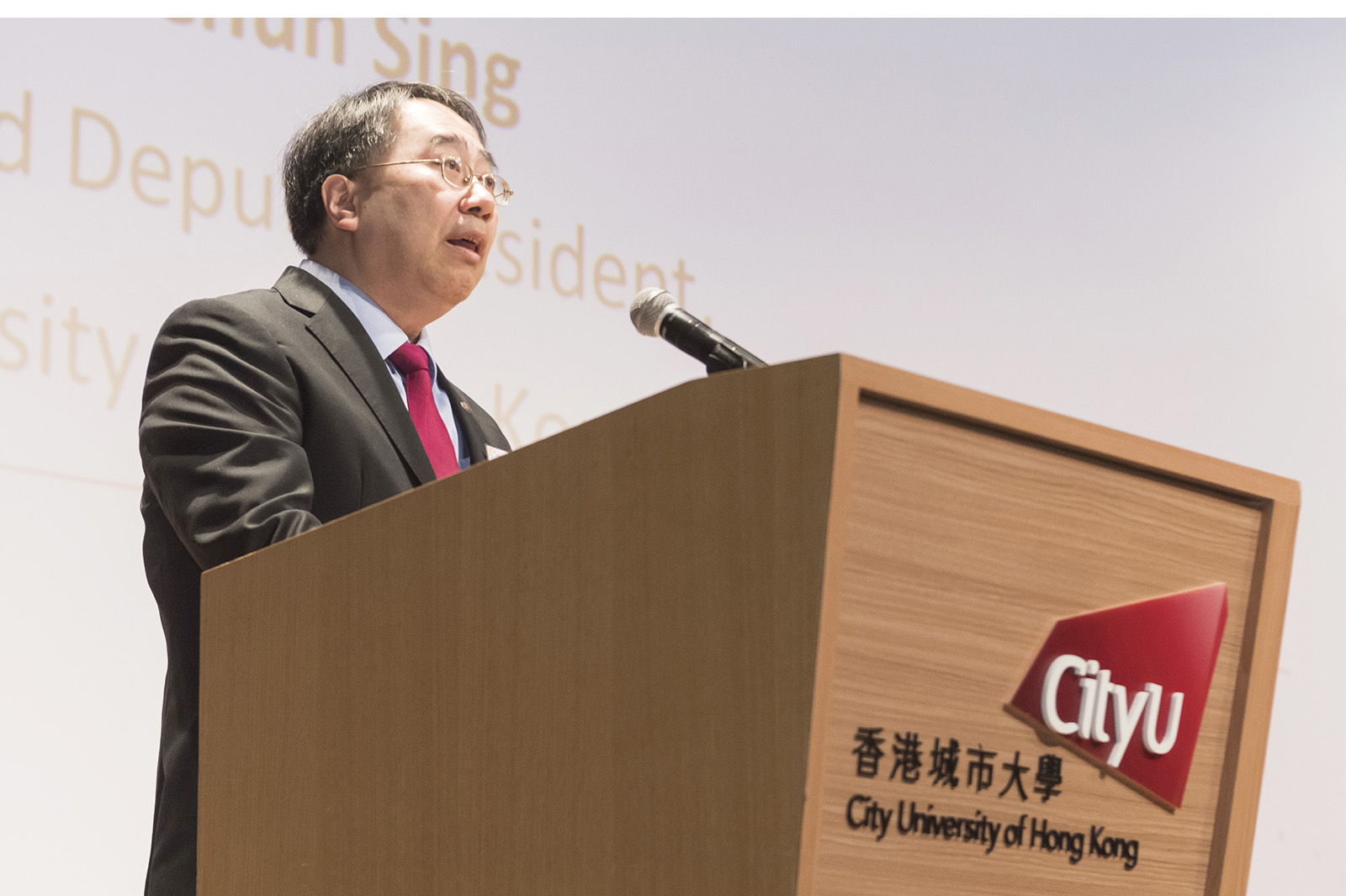 Prof Lee