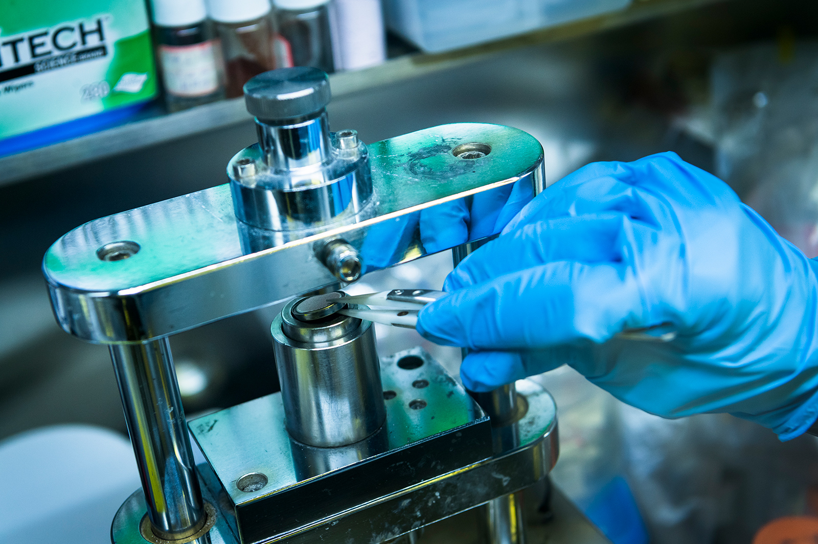 The team develops novel battery technology with negligible voltage decay, resulting in longer-lasting and more efficient batteries which hold great potential for various applications.