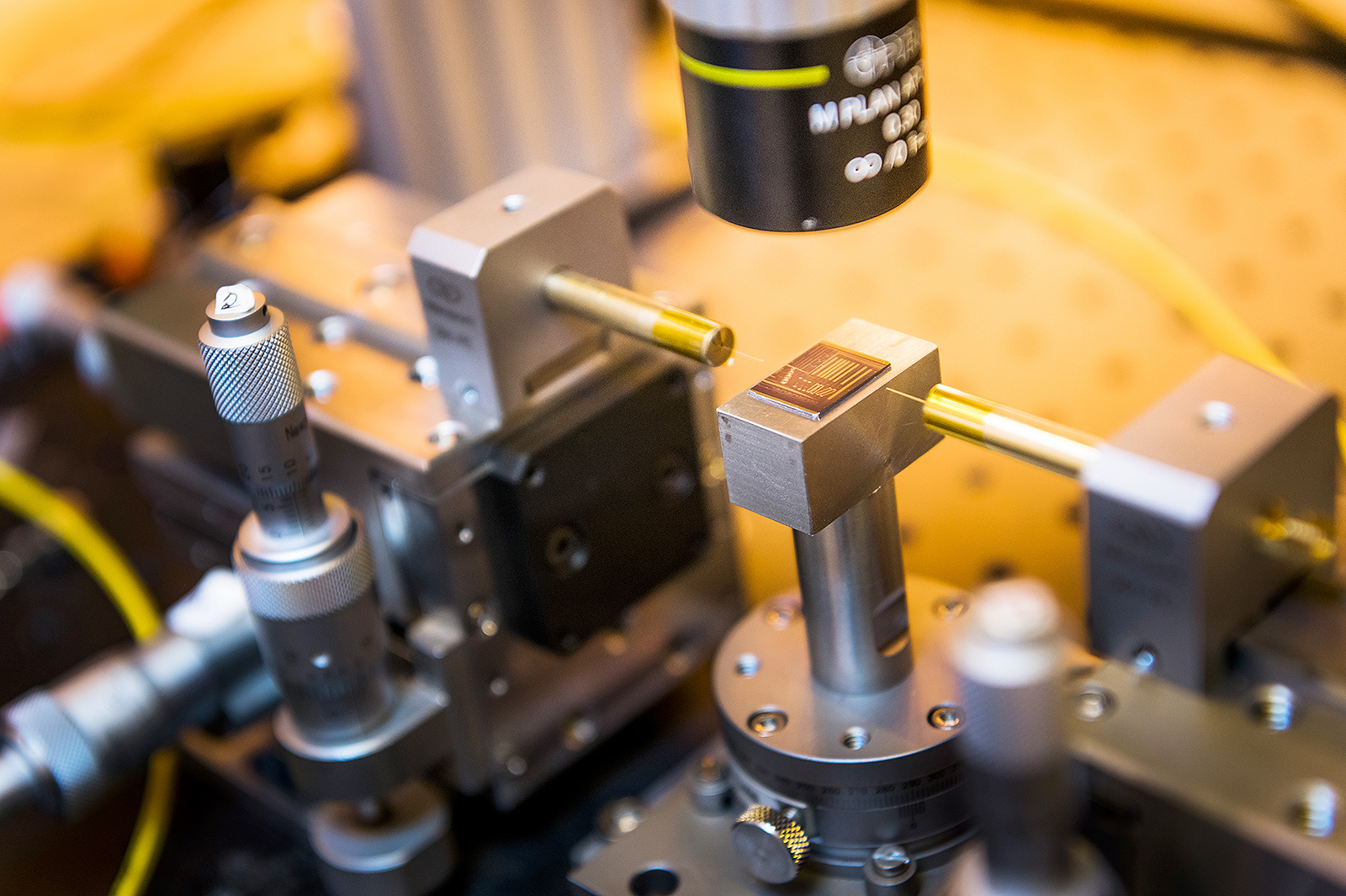 The chip has a wide range of applications, covering areas such as 5/6G wireless communication systems, high-resolution radar systems, artificial intelligence, computer vision, and image/video processing.