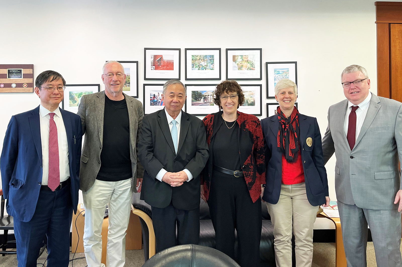 (From left) Professor Lu, Professor Kotlikoff, President Boey, President Pollack, Professor Barrs and Professor Warnick.