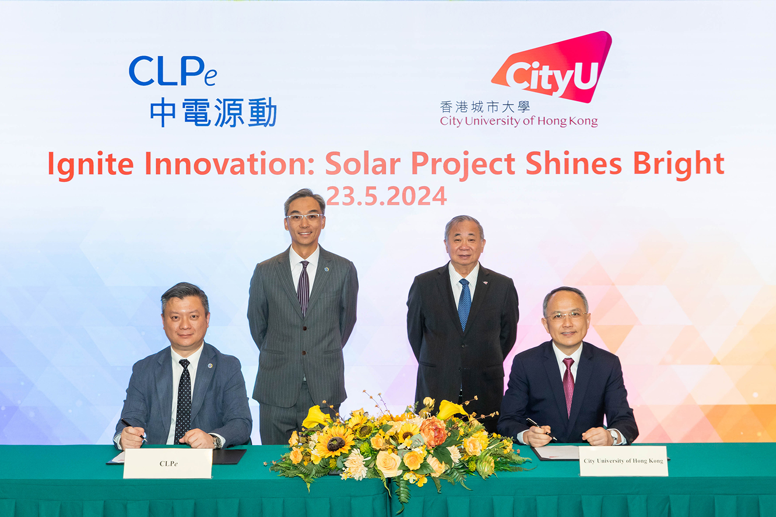 CLPe Head of Building Energy Management Mr Frederick Wong (first left), and Associate Vice-President (Campus Development, Facilities and Sustainability) and Chief of Campus Development, Facilities and Sustainability of City University of Hong Kong Professor Thomas Ng (first right) sign an agreement to jointly install a solar power system across the CityUHK campus to accelerate decarbonisation, witnessed by CLPe Managing Director Mr Ringo Ng (second left) and President of City University of Hong Kong Professor Freddy Boey (second right).
