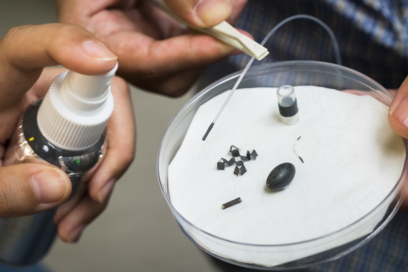 magnetic spray, millirobots