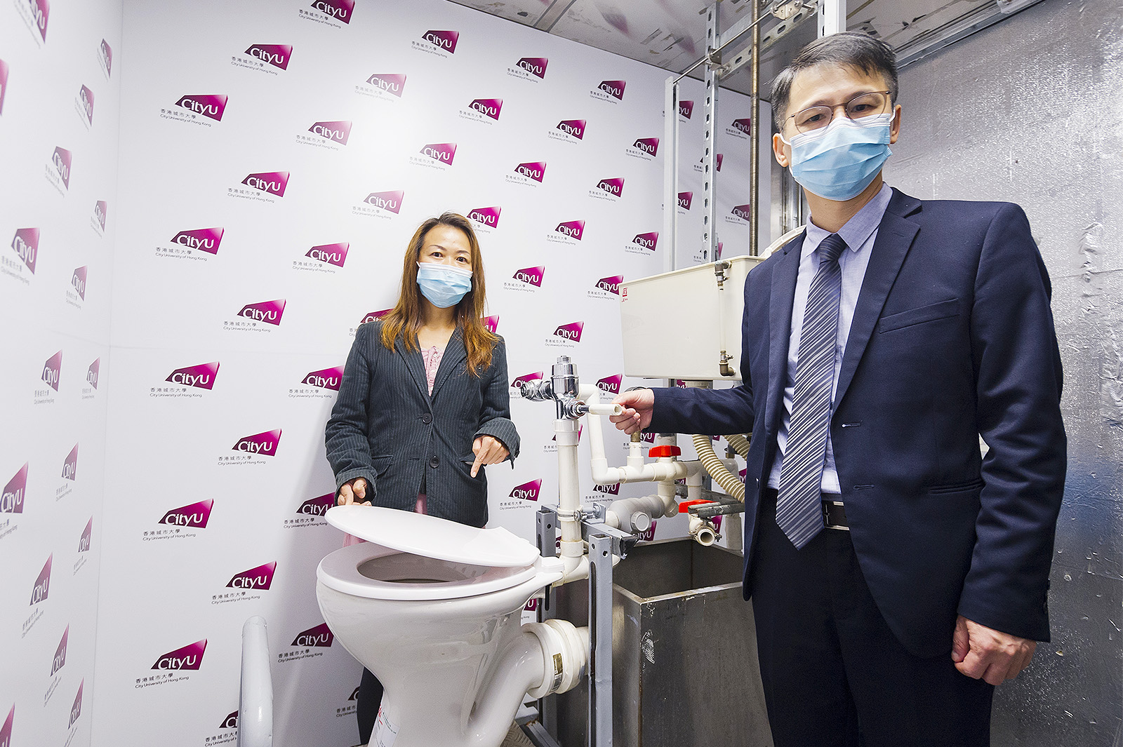 Toilet hygiene, toilet flushing