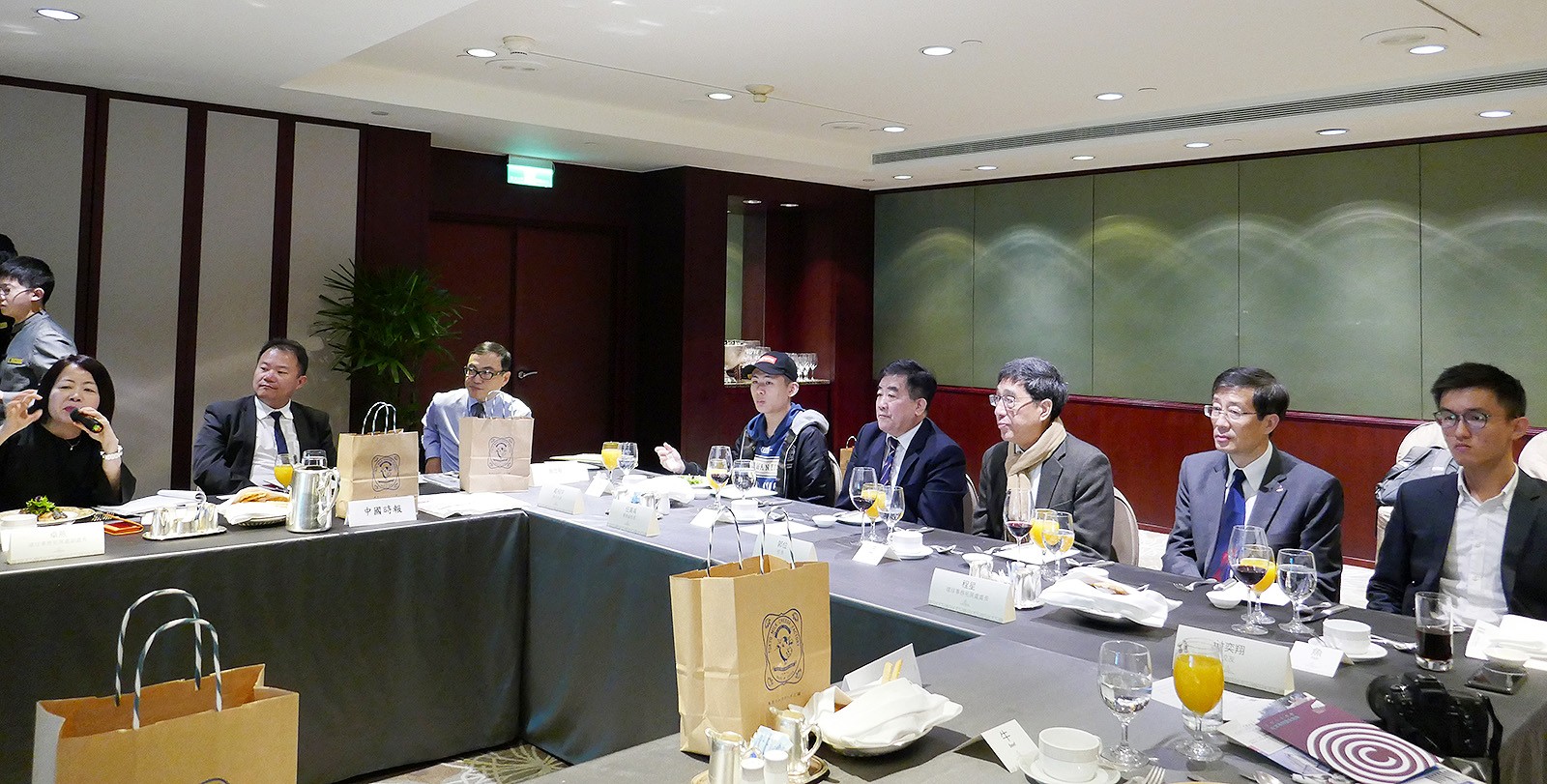 media dinner