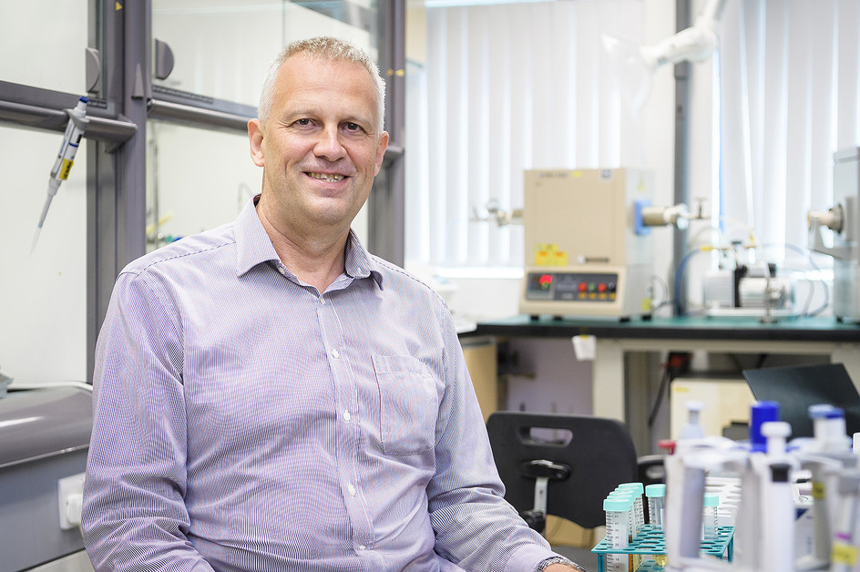 Producing efficient LEDs based on 2D perovskite material breakthrough
