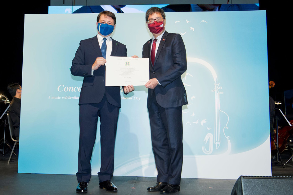 Prestigious Italian Honour of ‘Knight’ for CityU President Way Kuo