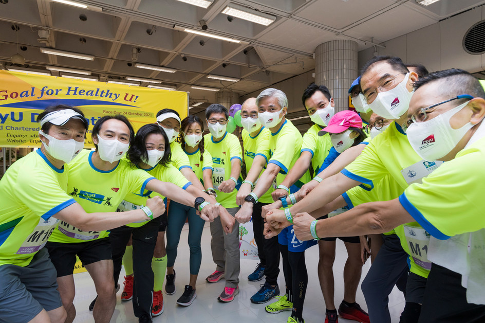 CityU marathon team led by President Kuo embodies spirit of excellence in academics and sports