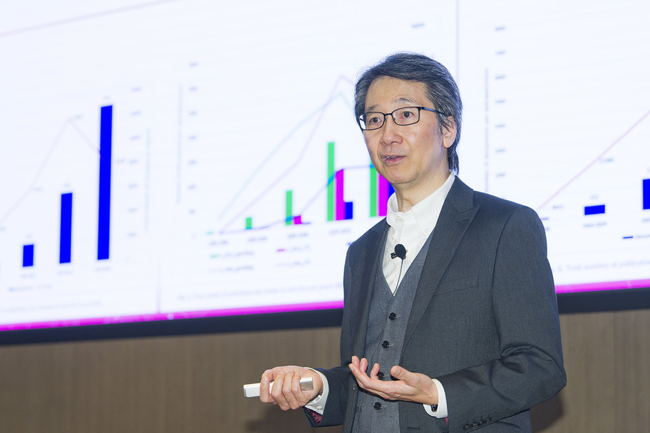 Prof Lee