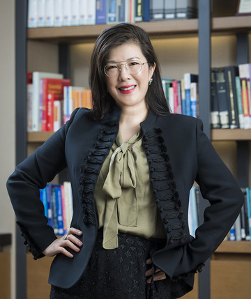 Ms Cissy Wong Ying