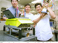 060822_MEEM_1.jpg Thumbnail