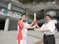 090629_Olympic_torch_1.jpg Thumbnail