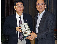 140522-1_Pvisit.jpg Thumbnail