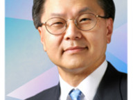 140605_HonGrad-1.jpg Thumbnail