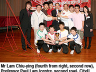 080428_Straw_com_1.jpg Thumbnail