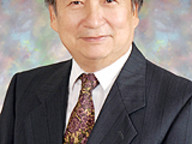 080728_electromagnetics_award_1.jpg Thumbnail