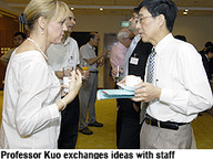 080926__staff_communication_1.jpg Thumbnail
