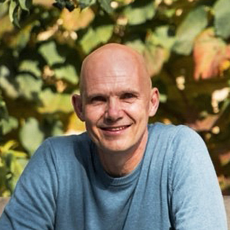 Professor Iain McCulloch